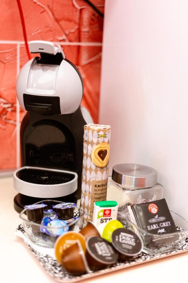 Stylish Modern Apartment Next To New York Cafe บูดาเปสต์ ภายนอก รูปภาพ